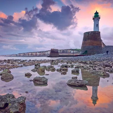 Apartment Meuble En Plein Coeur De St Valery En Caux Saint-Valery-en-Caux