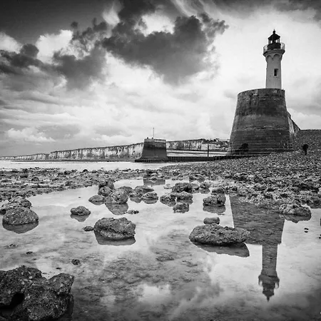 Meublé En Plein Coeur De St Valery En Caux *